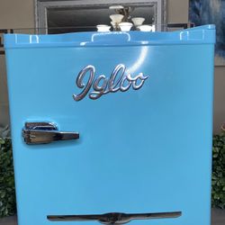 Igloo Retro-Mini Fridge, Blue 