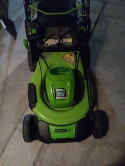 Greenworks pro lawn mower 60 volt battery operated