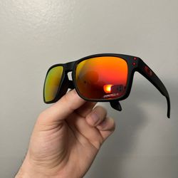 NEW Polarized Oakley Holbrook With Original Packaging