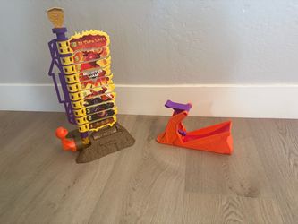 Monster Jam El Toro Loco Tower Playset