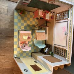 Play School Classroom & Comes With Everything 
