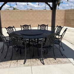 8 Chairs Outdoor Table
