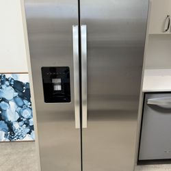 Whirlpool Side By Side Fridge