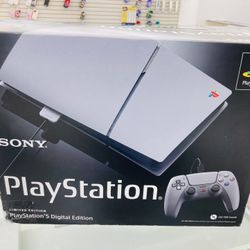 PlayStation 5 30th Anniversary Edition 