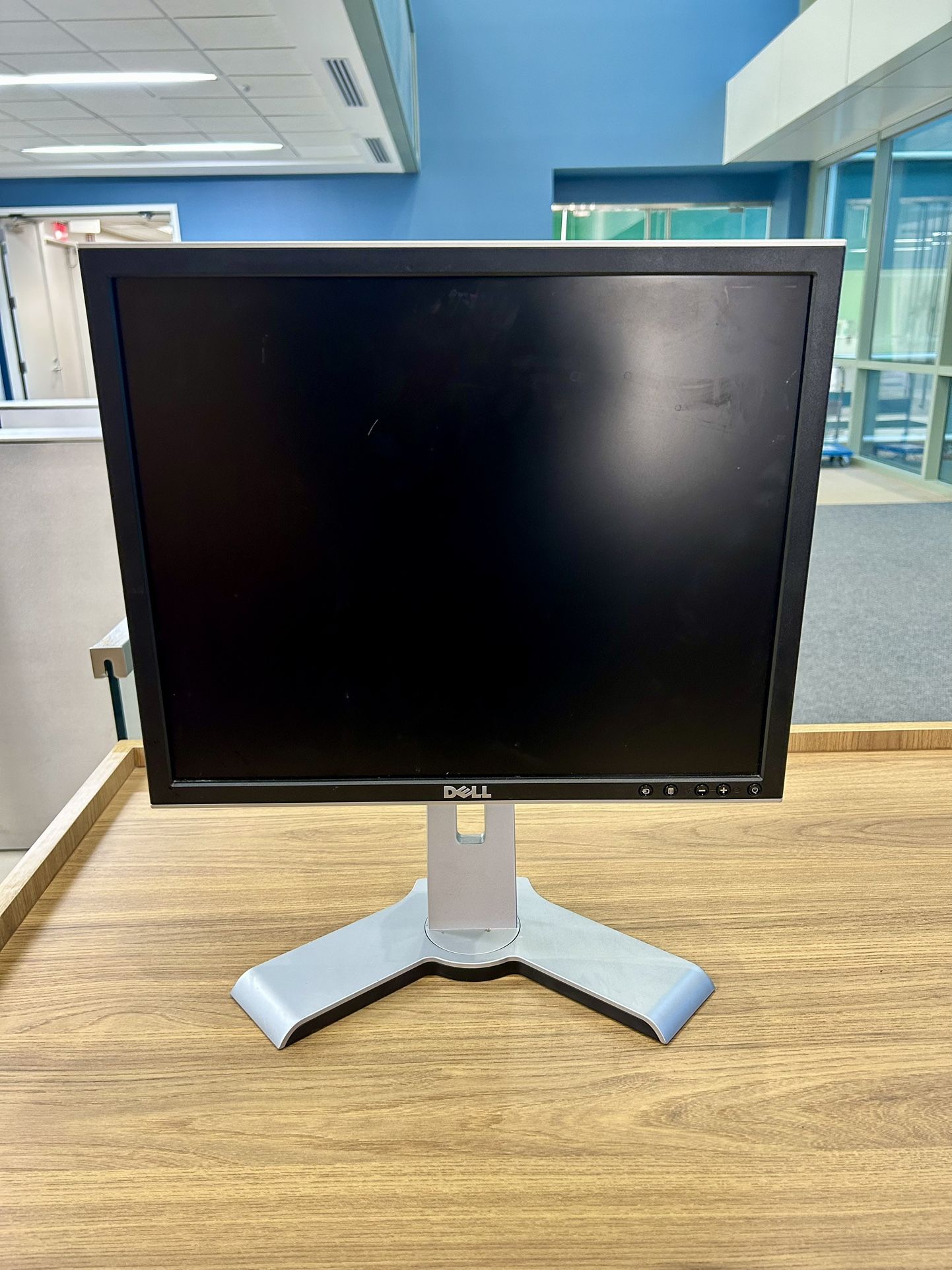 Dell 19" Computer Monitor - 1907FPb