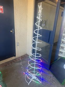 5 ft Spiral LED Light-Up Christmas Tree