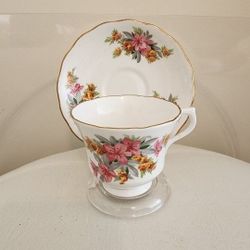 VALE MIXED FLOWERS TEACUP & SAUCER
