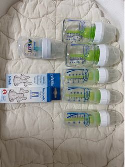 Dr. Brown's and Philips Avent Baby Bottle Bundle with Extra Nipples