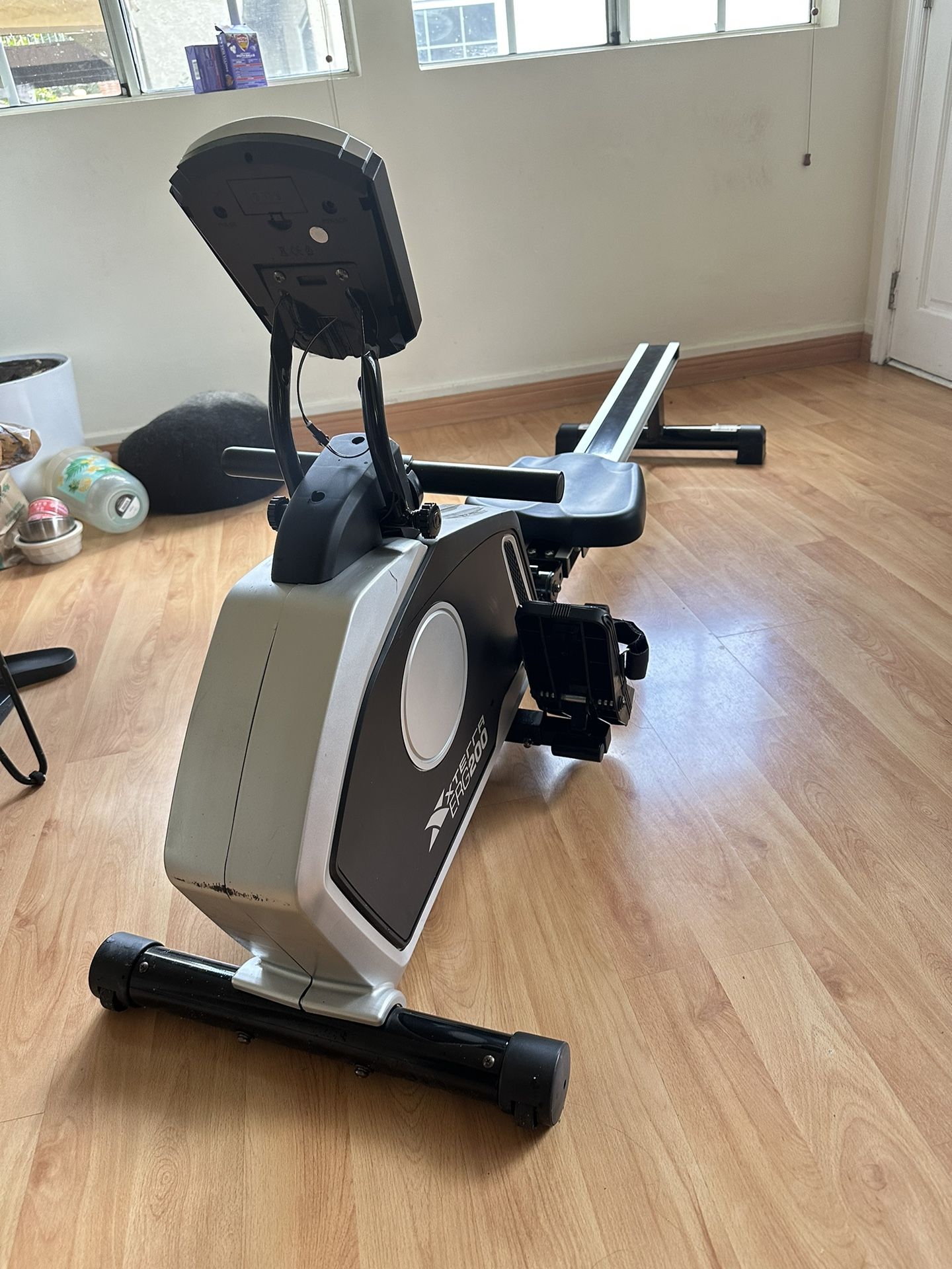 XTERRA Fitness ERG200 Folding Magnetic Resistance Rower Rowing Machine