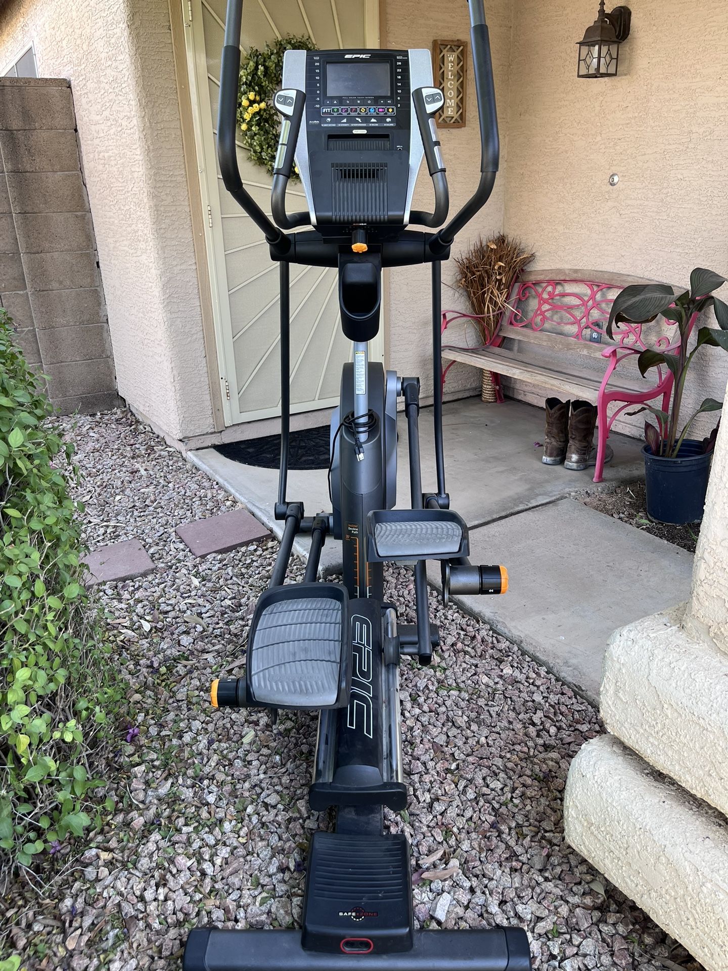 EPIC A32E Elliptical for Sale in Chandler AZ OfferUp