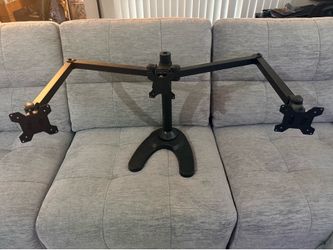 Triple monitor stand