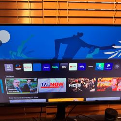 SAMSUNG 28” Odyssey G70B Series 4K UHD Gaming Monitor, IPS Panel, 144Hz, 1ms, HDR 400, G-Sync and FreeSync Premium Pro Compatible, Ultrawide Game View