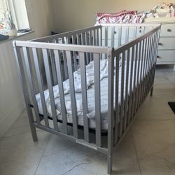Crib And Breathable Mattress