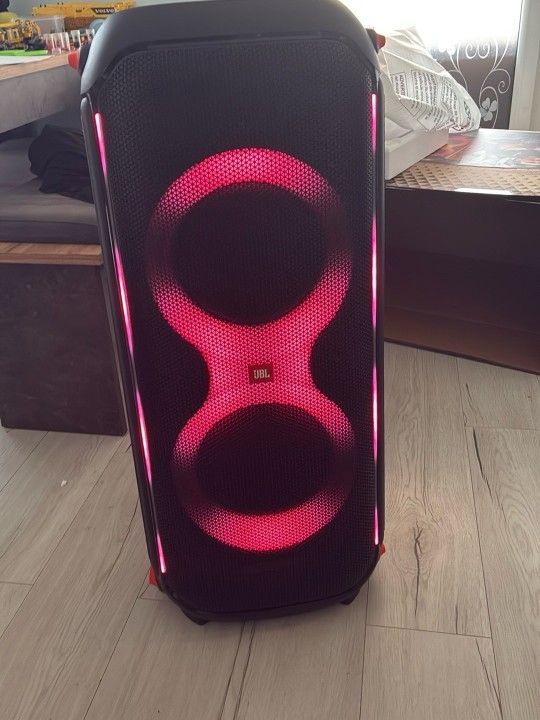 JBL PartyBox 710 Bluetooth Speaker