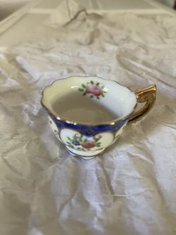  Vintage Mini Tea Cup And Saucer And Stand 