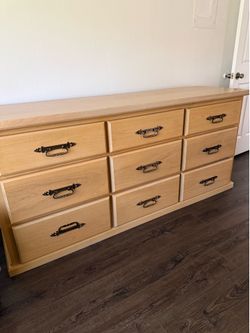 9 drawer Solid wood dresser