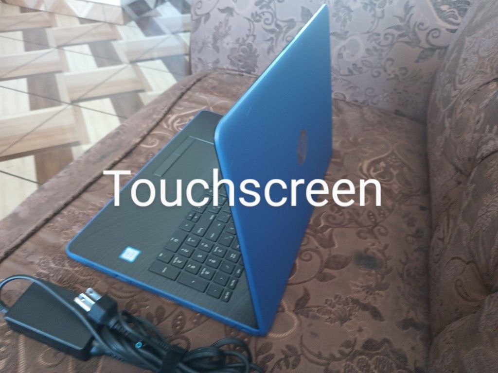 Laptop HP-15-core i3-7th Gen Touchscreen Exelente Para Estudiantes Negocios.