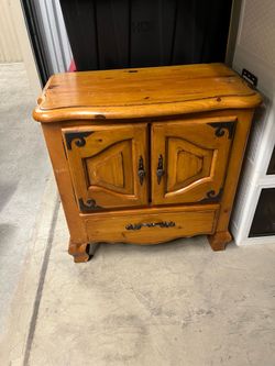 Night stand $20
