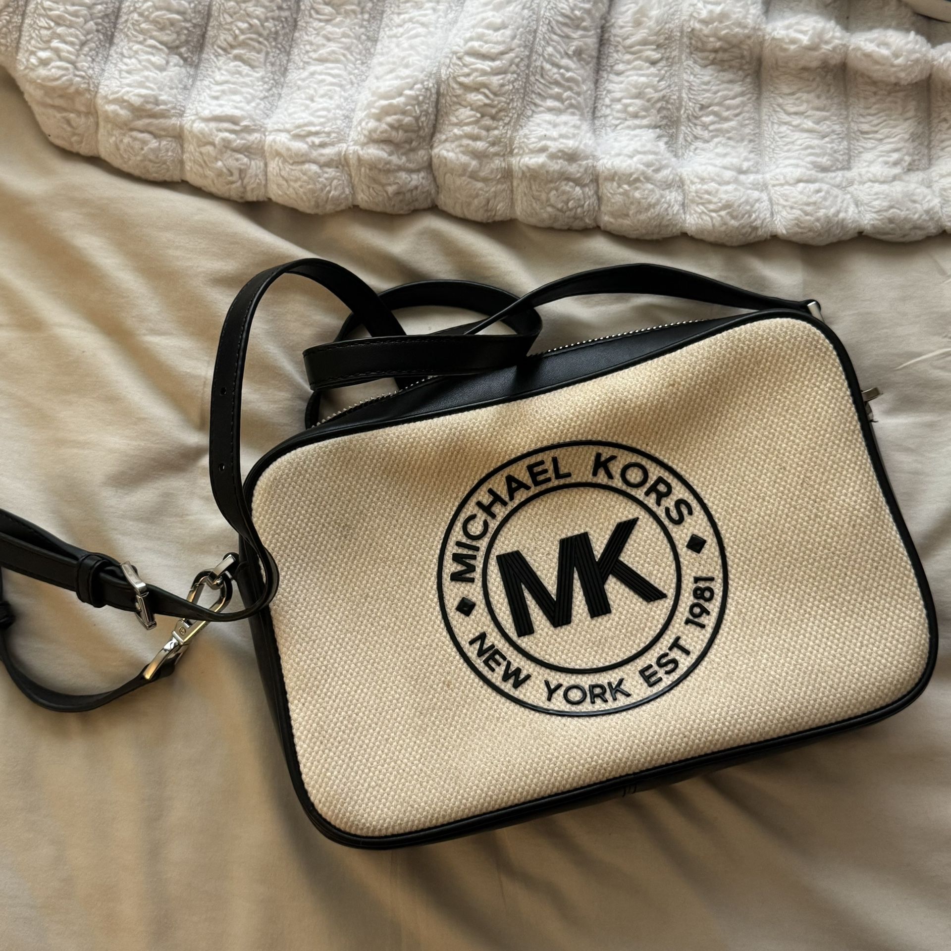 Michael Kors Crossbody