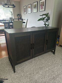 Console table/cabinet
