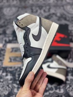 Air Jordan 1 Retro High OG 'Palomino'