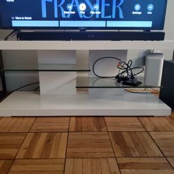 COASTER TV Stand with Alternating Glass Shelves Glossy White and Clear

