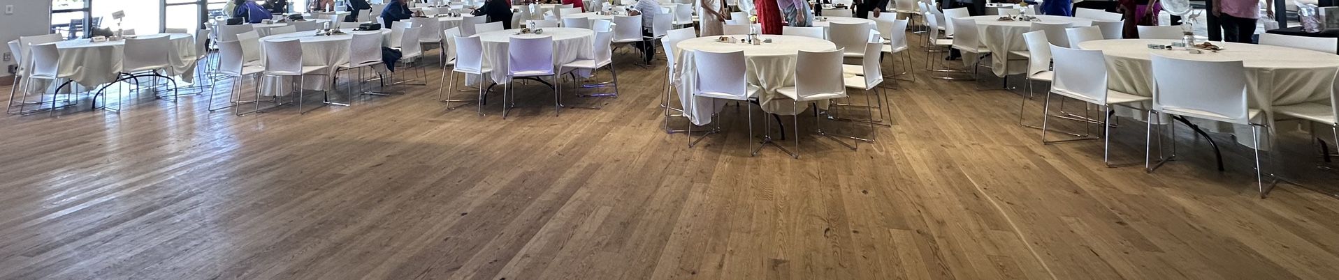 Round Table Cloths