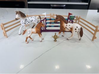 Schleich Horse Club Lisa’s tournament training, complete set