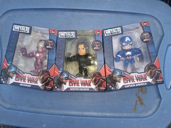 Metals Die Cast Marvel Civil War Captain America, Winter Soldier, Iron-Man