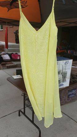 Size small yellow sundress brand new