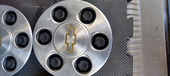 Chevy 6 Lug Center Wheel Caps