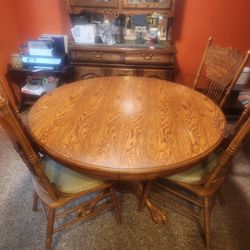 Solid Oak Dinning Table & China Cabinet 