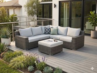 Outdoor patio Sectional - BRAND NEW