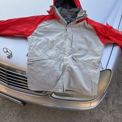 Snowboarding jacket in medium- needs cleaning