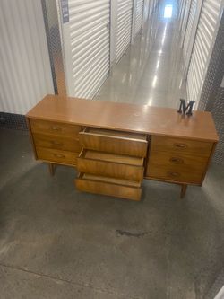 Beautiful MID CENTURY