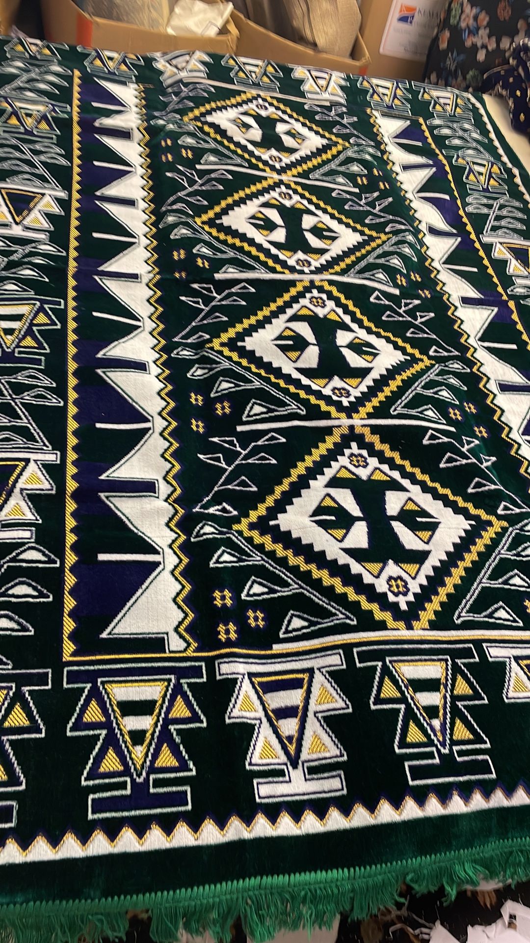 Rugs 1.5 Meter By 2 Meters