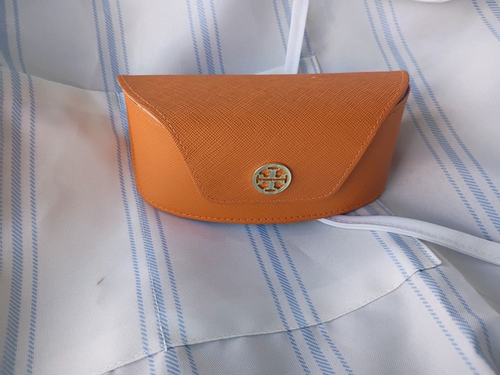 Tory Burch Sunglasses Model TY9070U