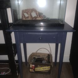 Fish Tank With Filters  And Desk 