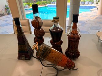 5 decorative infused-oil bottle,