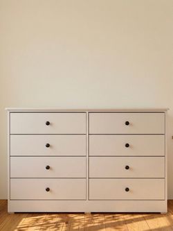 ✨100% Brand new✨ white 8 drawer dresser