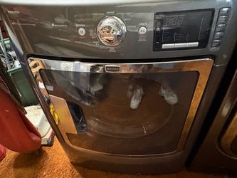 GAS DRYER 1yr  WITH STEAM DRY OLD CAN DELIVER