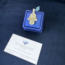 Pendant 1ok Gold Diamonds Hand 