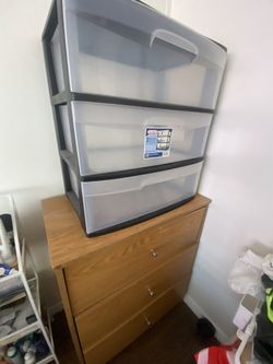 Drawer & Plastic Storage