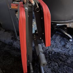 foladable/adjustable bench+ 2 20lb dumbells