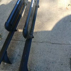 Rhino racks w/carrier