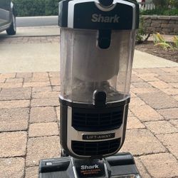 Shark Navigator with Lift Away System