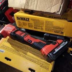 Firm Price🛑 Milwaukee m18 Regular Multitool w/3.0 battery only used Good precio Firme 🛑