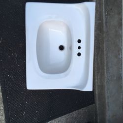 Porcelain Wall Hanging Washbowl 25”x19”