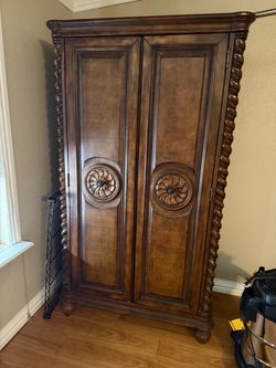 Armoire