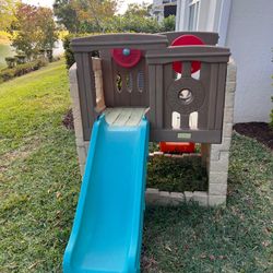 Kids Outdoor Playset w/ Slide – Great Condition